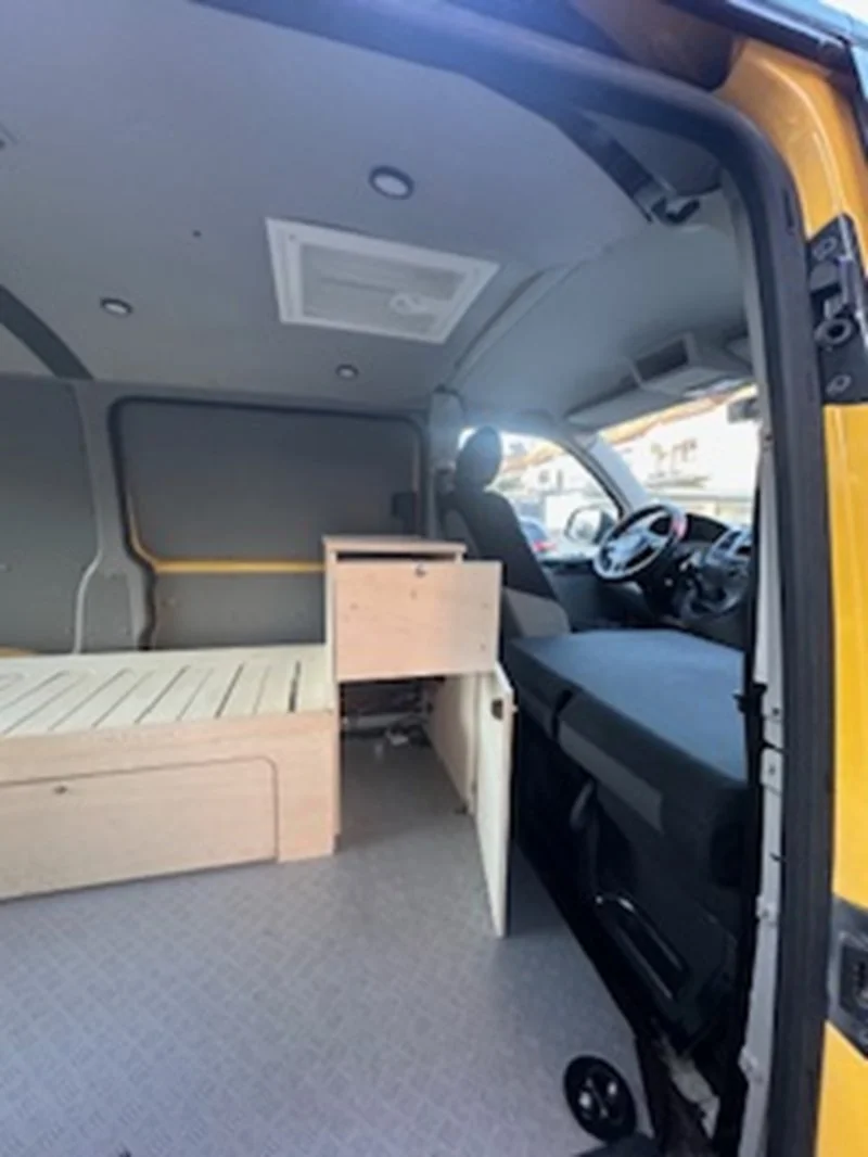 Volkswagen VW T5 Transporter - Bild 8
