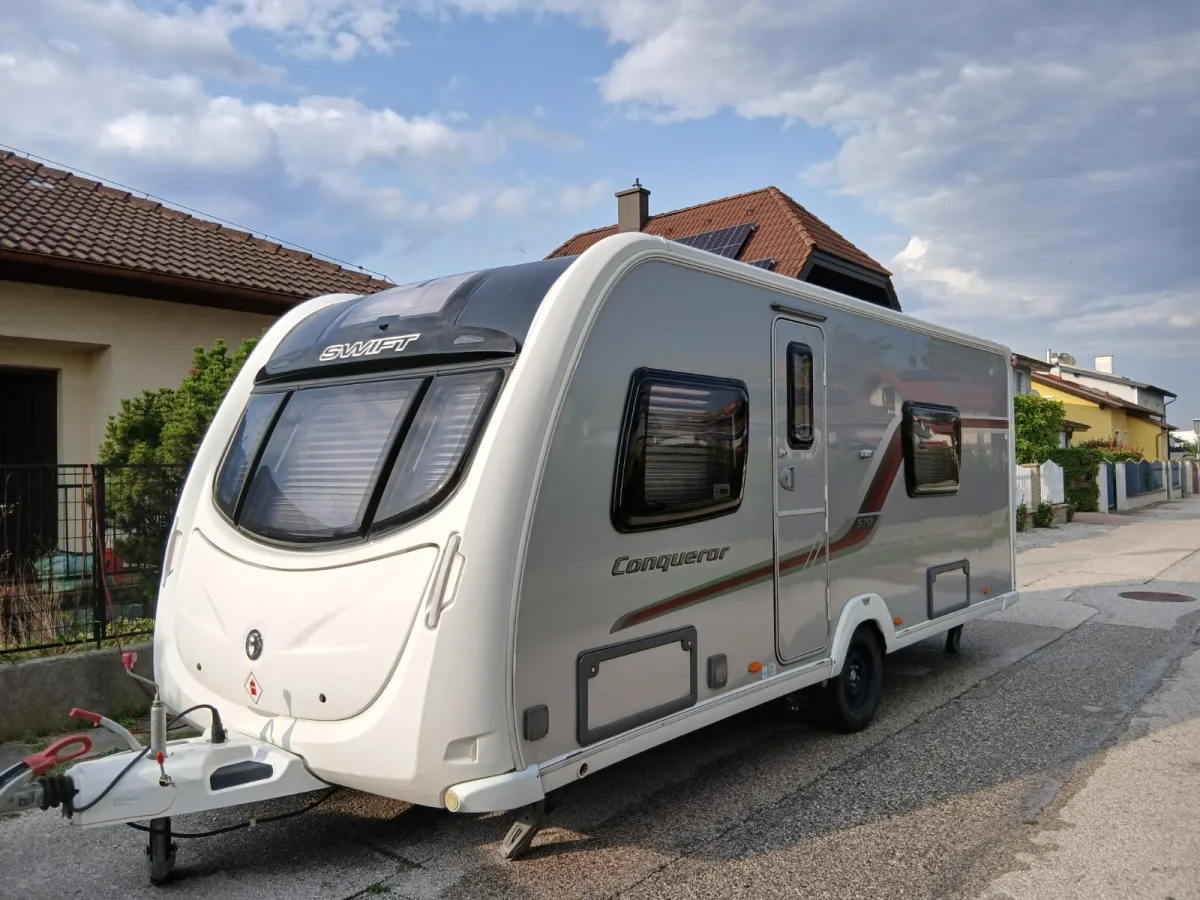 Swift Conqueror 570