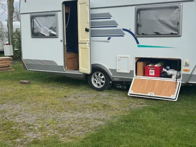 Hymer Eriba 490 Photo 3