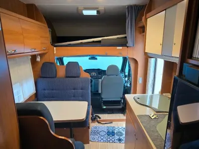 LMC Liberty Breezer 694 Photo 4