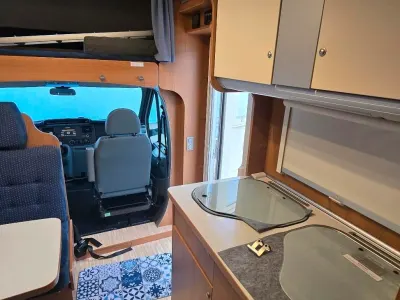 LMC Liberty Breezer 694 Photo 3