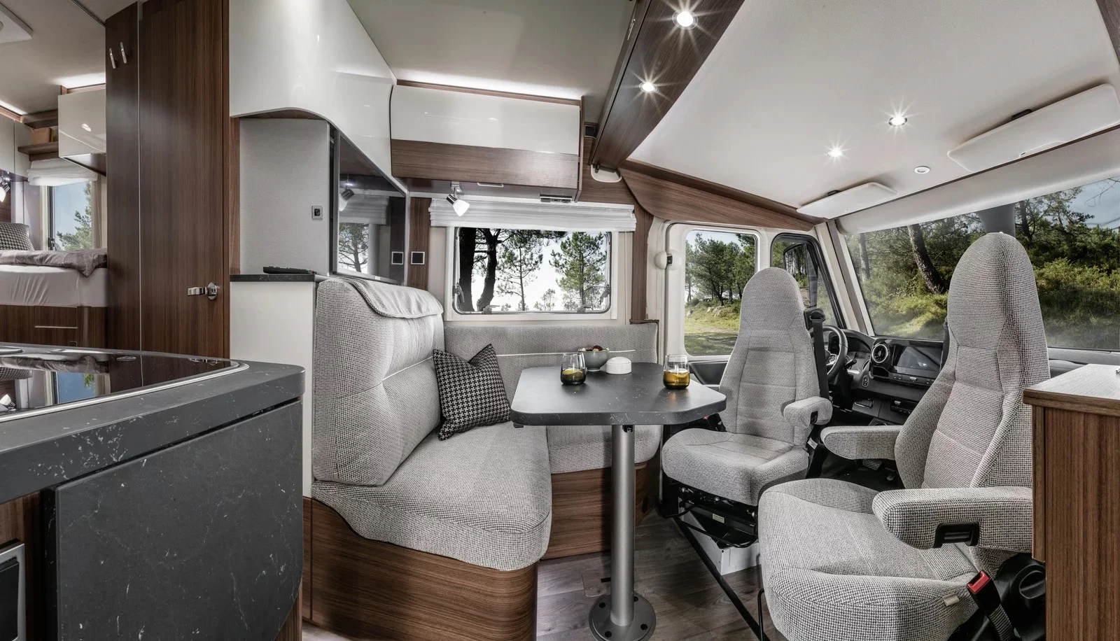 Hymer Vollintegriert B-Klasse MC I 580 6,99 m - Bild 2