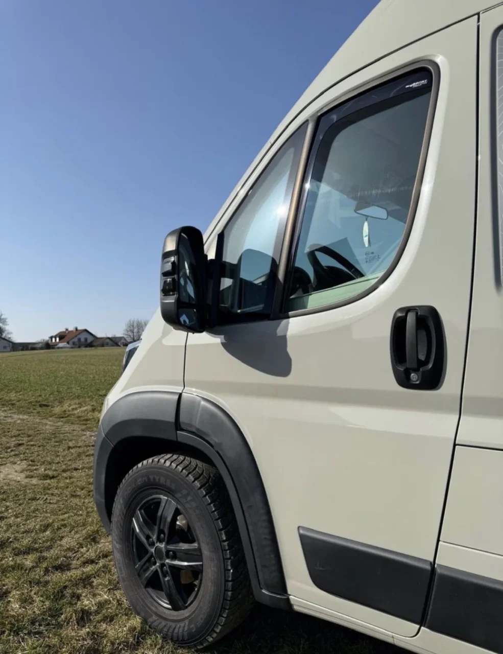 Tourne 435/ Luftfahrwerk/ 150Ah Lithium/ Winterpaket - Bild 6